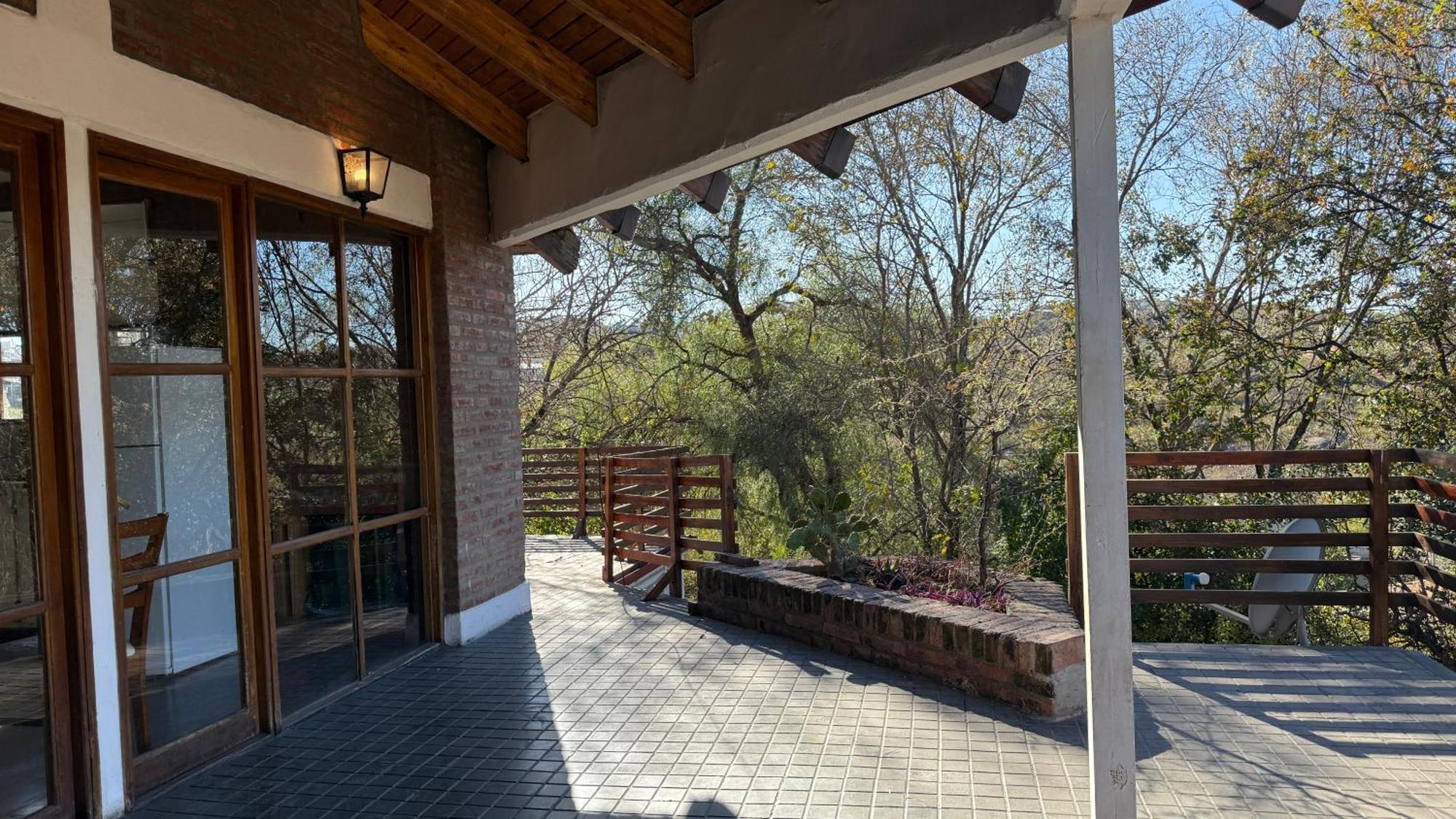 Grande Con Vista Al * Villa Carlos Paz